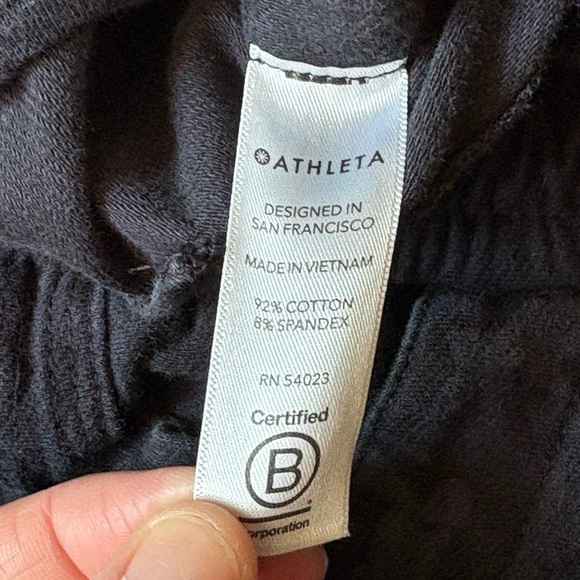 Athleta Farallon Jogger Camo Printed Black Gray Womens Size 14 - Picture 4 of 5